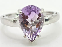 Load image into Gallery viewer, 2456 Vintage: 9ct White Gold Pear-Cut Lilac Amethyst Ring
