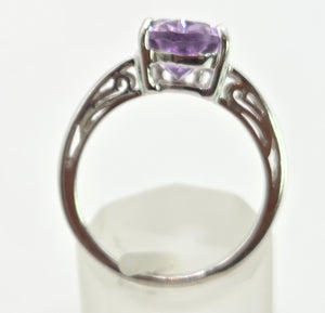 2456 Vintage: 9ct White Gold Pear-Cut Lilac Amethyst Ring