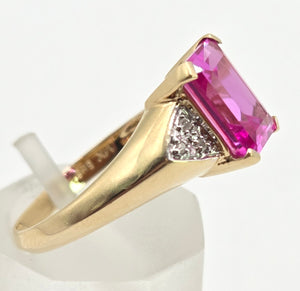 2500 Vintage: 14ct Gold Emerald Cut Pink Sapphire Natural Diamonds Ring