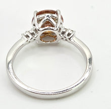Cargar imagen en el visor de la galería, 2494 Vintage: 14ct White Gold Round Cut Orange Zircon Natural Diamonds Ring
