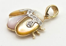 Cargar imagen en el visor de la galería, 2510 Vintage &amp; Rare 18ct Gold Beetle Pendant Diamonds Moonstone Heliodor
