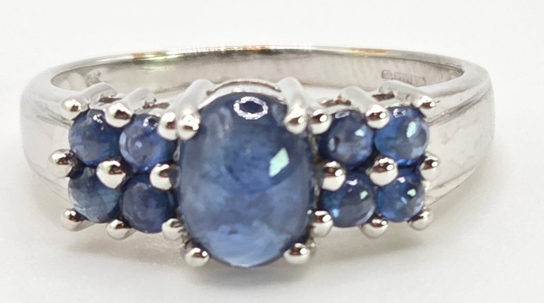 2513 Vintage: 9ct White Gold 9 Blue Sapphires Cluster Ring