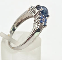 Load image into Gallery viewer, 2513 Vintage: 9ct White Gold 9 Blue Sapphires Cluster Ring
