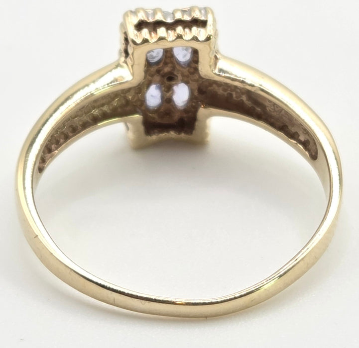 6366 Vintage: 9ct Yellow Gold Tanzanite & Diamond Geometric Ring