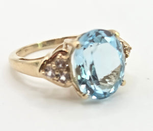 5804 Vintage; 9ct Gol Faceted Cut Swiss Blue Topaz natural Diamonds Dress ring
