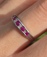 Cargar imagen en el visor de la galería, 2164 Vintage 9ct White Gold Rubies Natural Diamonds Stacker Ring
