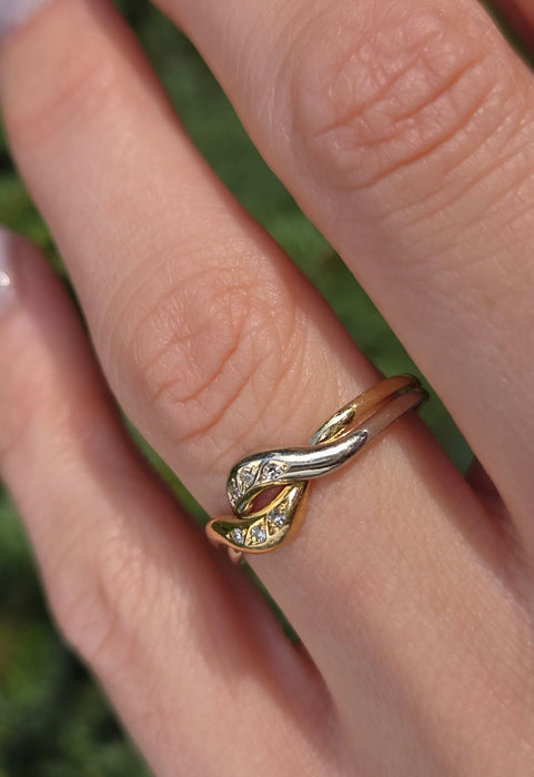 2294 Vintage: 18ct Mixed Gold Natural Diamonds Crossover/ Stacker Ring