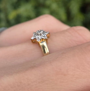 2264 Vintage: Petite 9ct Gold  Natural Diamonds Star Cluster Ring