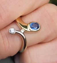 Load image into Gallery viewer, 2373 Vintage: 18ct Yellow &amp; White Gold Blues Sapphire Diamond Abstract Ring

