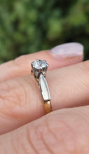 Cargar imagen en el visor de la galería, 6207 Antique: 18ct Gold Platinum Set Old European cut Diamond Solitary (0.32ct)
