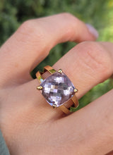 Cargar imagen en el visor de la galería, 2427 Vintage; 9ct Gold Large Lilac &quot;Rose de France&quot; Amethyst Cocktail Ring
