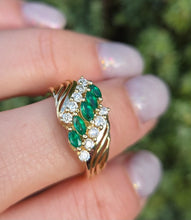 Cargar imagen en el visor de la galería, Vintage: 14ct Gold Emeralds Diamonds Openwork Ring
