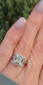 2419 Vintage: 9ct White Gold Mint Green Amethyst 16 Natural Diamonds Cocktail Ring