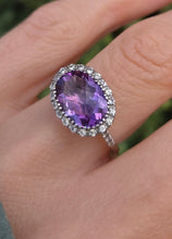 Load image into Gallery viewer, 0123 Vintage: 9ct Gold Purpled Amethyst 28 glacier White Topaz Dress Ring
