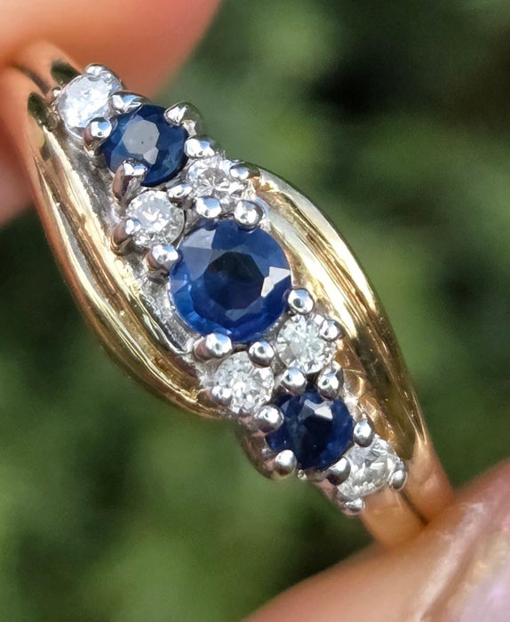 2249 Vintage: 9ct Gold Cornflower Blue Sapphires Natural Diamonds Crossover Ring
