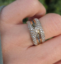 Cargar imagen en el visor de la galería, 2135 Vintage: 9ct Gold 90 Natural Diamonds Statement Cluster Ring
