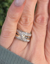 Cargar imagen en el visor de la galería, 2135 Vintage: 9ct Gold 90 Natural Diamonds Statement Cluster Ring
