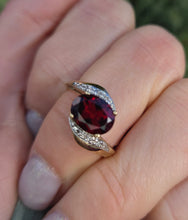Load image into Gallery viewer, 2393 Vintage: 9ct Gold Rich Red Garnet 10 Natural Diamonds Crossover Ring
