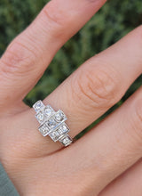 Cargar imagen en el visor de la galería, 2365 Vintage: 18ct White Gold Natural Diamonds (0.55ct) Geometric Set Art Deco Style Ring
