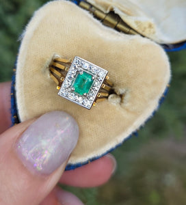 6273 Vintage 18ct Gold Emerald Cut Emerald 12 Diamonds Square Set Cocktail Ring