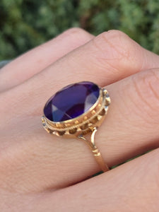 6267 Vintage: 9ct Gold Rich Purple Amethyst Solitaire-From 1974