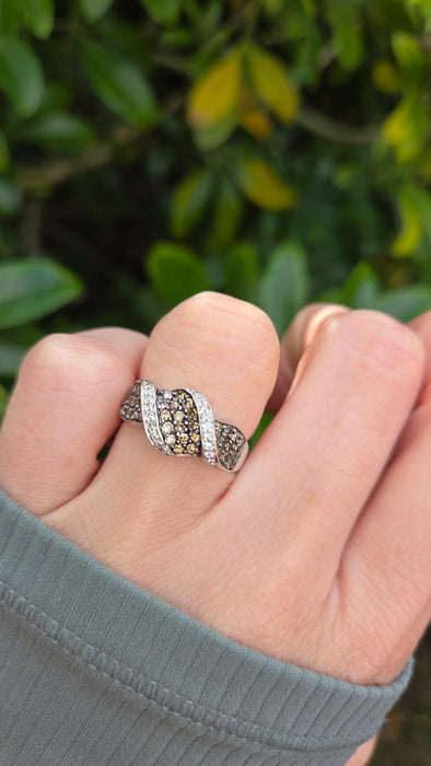 6281 Vintage 9ct White Gold  54 Natural Cognac Diamonds Diamonds Ring