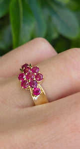 6276 Vintage: 9ct Gold 9 Rich Red Rubies Geometric Set Ring (Copy)