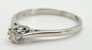 2416: Vintage 9ct White Gold Round Full Cut Diamond Solitaire