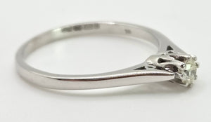 2416: Vintage 9ct White Gold Round Full Cut Diamond Solitaire