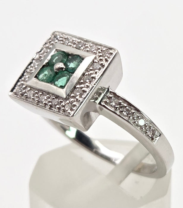 6420- Vintage: 14ct White Gold Emeralds Diamonds Art Deco Style Panel Ring