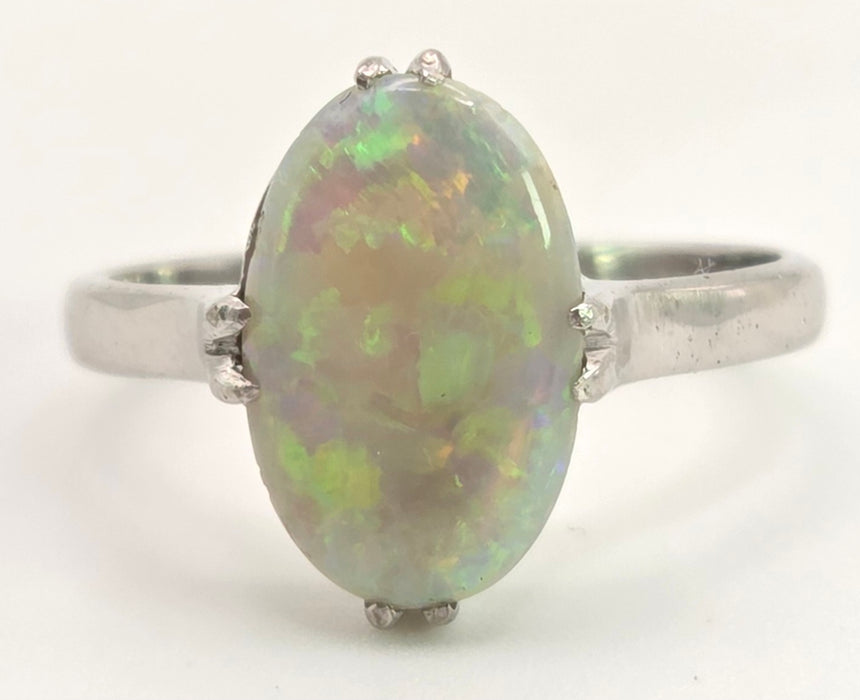 2469: Vintage 14ct White Gold Vibrant White Opal Solitaire Ring