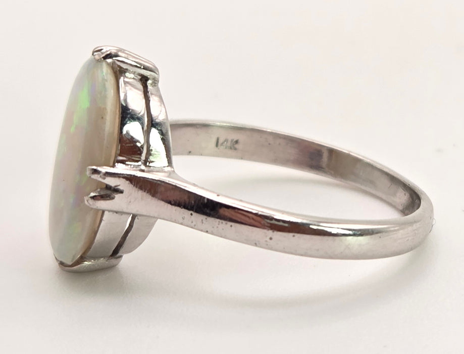 2469: Vintage 14ct White Gold Vibrant White Opal Solitaire Ring