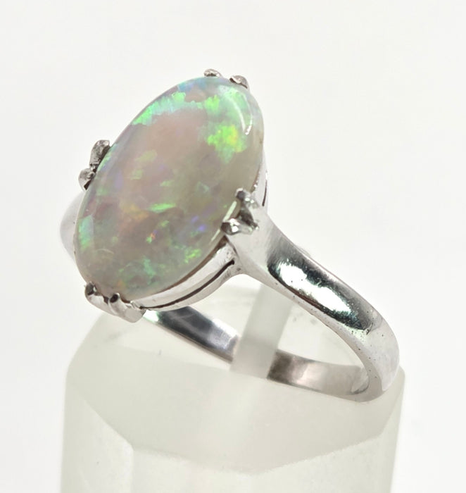 2469: Vintage 14ct White Gold Vibrant White Opal Solitaire Ring