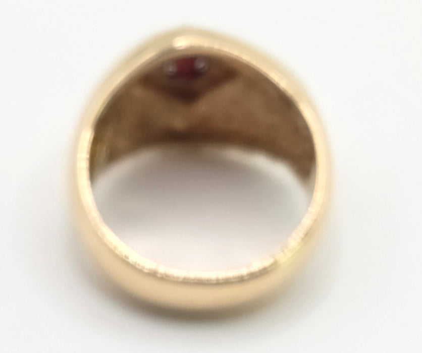 2504- Vintage: Heavy 9ct Gold Ornate Garnet Signet Ring- From 1975