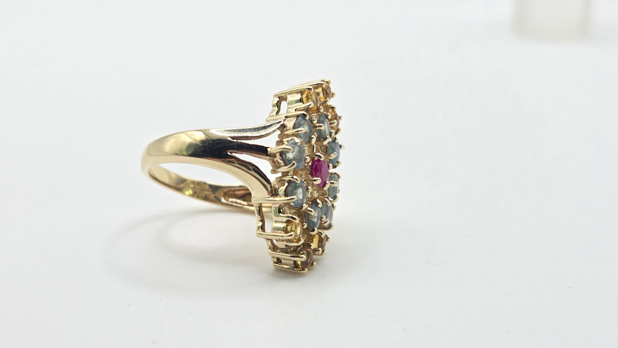 2506- Vintage: 9ct Gold Green & Yellow Sapphires Ruby Openwork Cocktail Ring