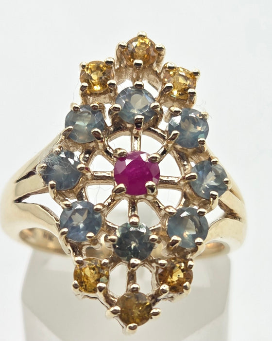 2506- Vintage: 9ct Gold Green & Yellow Sapphires Ruby Openwork Cocktail Ring