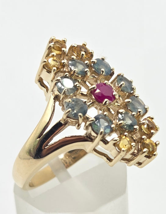 2506- Vintage: 9ct Gold Green & Yellow Sapphires Ruby Openwork Cocktail Ring