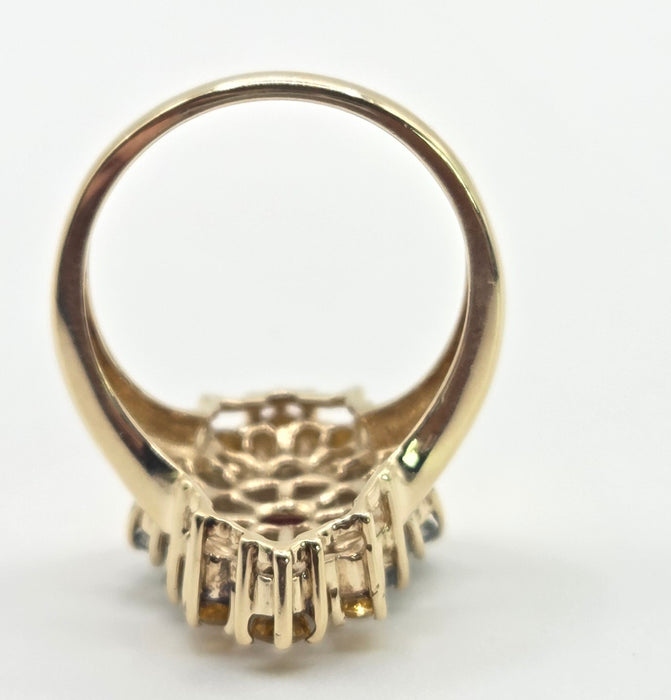 2506- Vintage: 9ct Gold Green & Yellow Sapphires Ruby Openwork Cocktail Ring