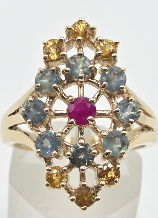 2506- Vintage: 9ct Gold Green & Yellow Sapphires Ruby Openwork Cocktail Ring