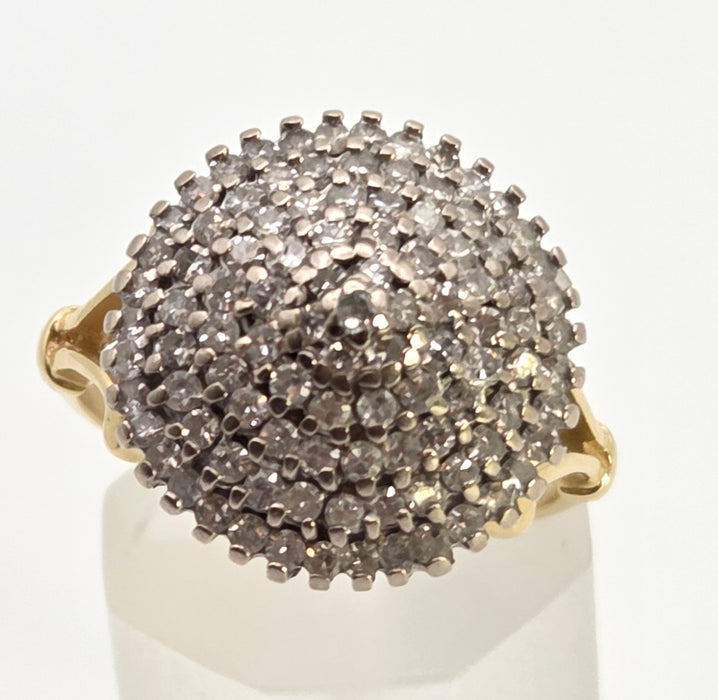 2560: Vintage 18ct Gold Natural Diamonds (1.25ct) Tiered Cluster Ring
