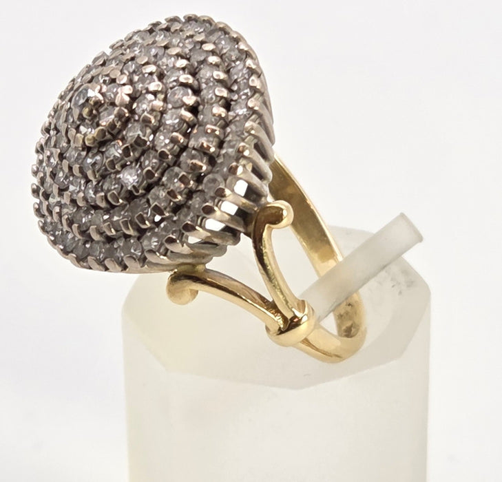 2560: Vintage 18ct Gold Natural Diamonds (1.25ct) Tiered Cluster Ring