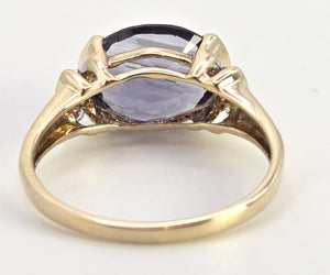 5999: Vintage: 9ct Gold Oval Faceted Purple Amethyst Diamond Dress Ring