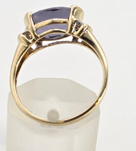 Load image into Gallery viewer, 5999: Vintage: 9ct Gold Oval Faceted Purple Amethyst Diamond Dress Ring
