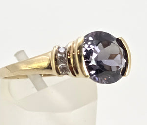 5999: Vintage: 9ct Gold Oval Faceted Purple Amethyst Diamond Dress Ring