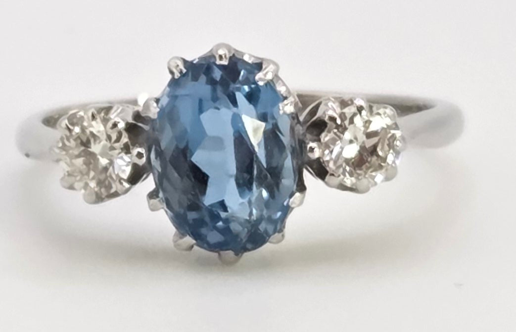 2467- Vintage Rare 18ct White Gold Platinum Aquamarine Diamonds 3-Stone Straight Ring