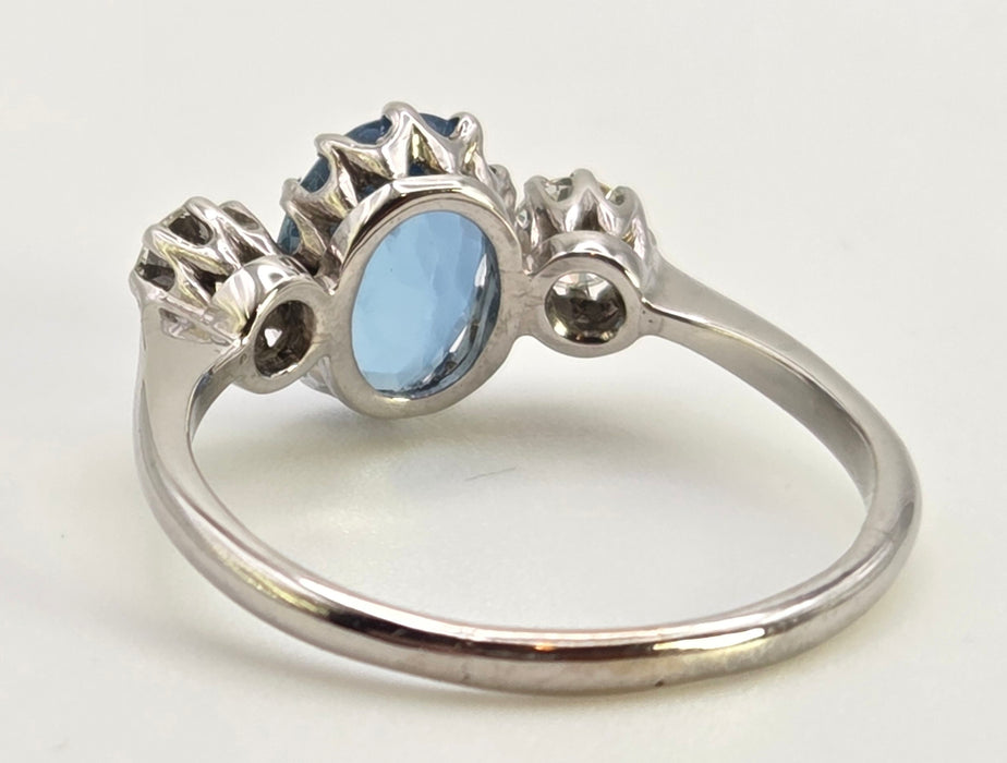 2467- Vintage Rare 18ct White Gold Platinum Aquamarine Diamonds 3-Stone Straight Ring