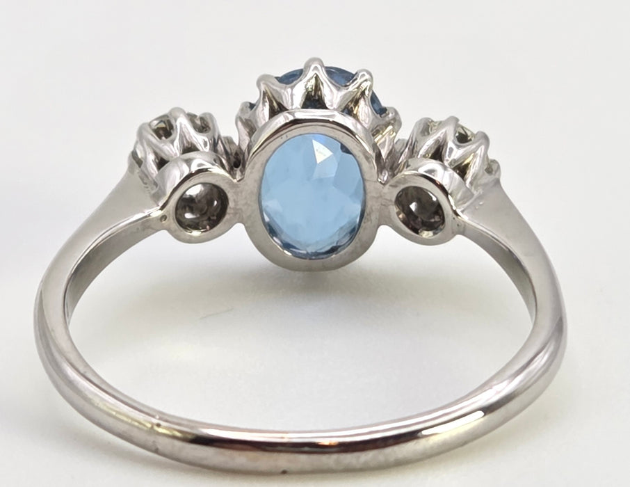 2467- Vintage Rare 18ct White Gold Platinum Aquamarine Diamonds 3-Stone Straight Ring