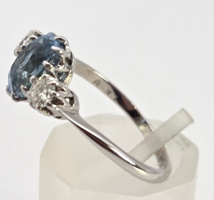 2467- Vintage Rare 18ct White Gold Platinum Aquamarine Diamonds 3-Stone Straight Ring