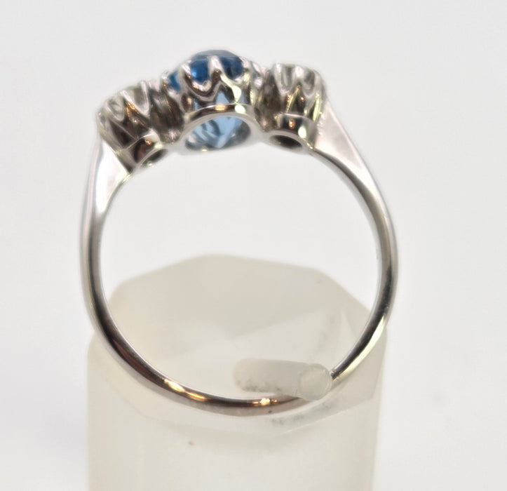 2467- Vintage Rare 18ct White Gold Platinum Aquamarine Diamonds 3-Stone Straight Ring