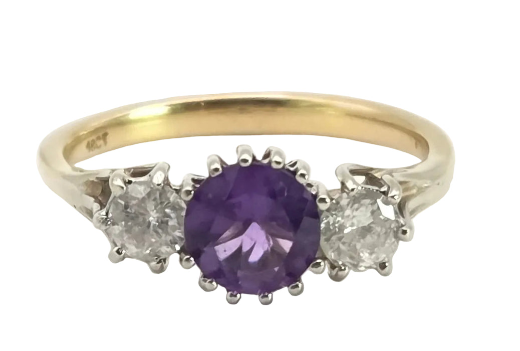 2496: Vintage Exquisite 18ct Gold Amethyst Twin Round Full Cut Diamonds